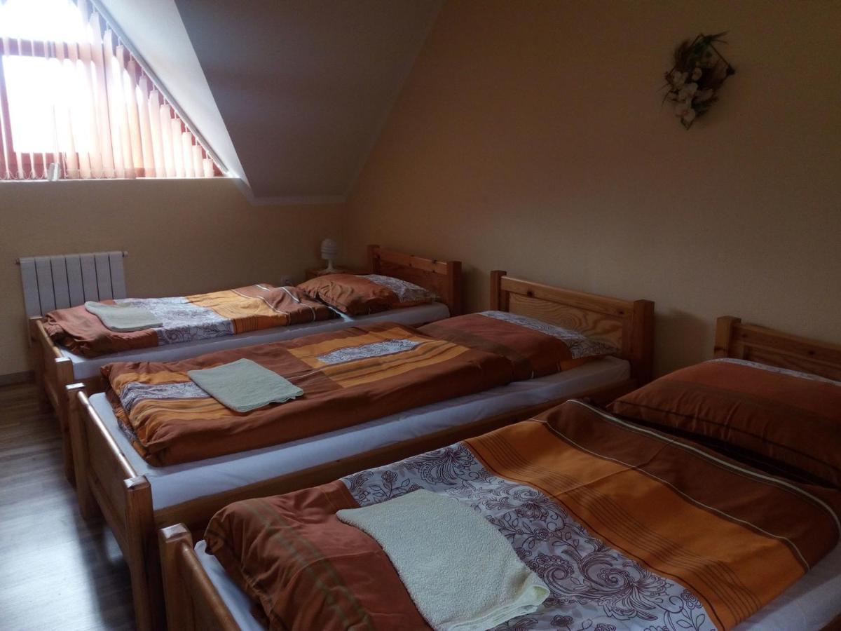 Penzion Serafin Ruzomberok Esterno foto